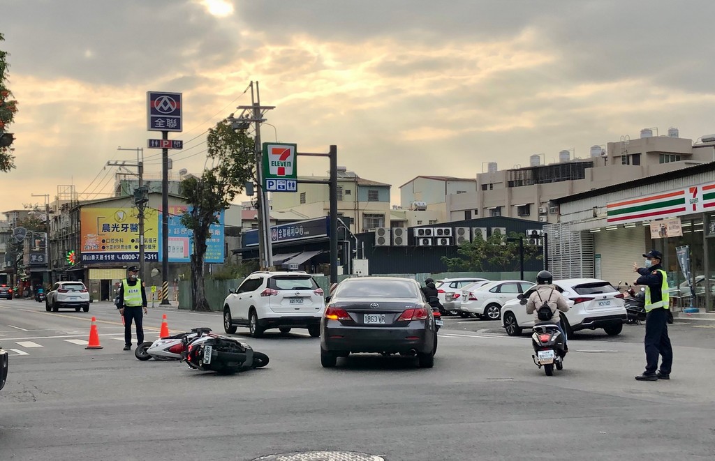 協助雙向車道交通疏導